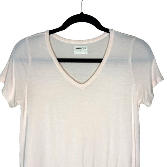 Jackson Rowe Girlfriend V-Neck Tee- Whisper - Picture 3 of 8